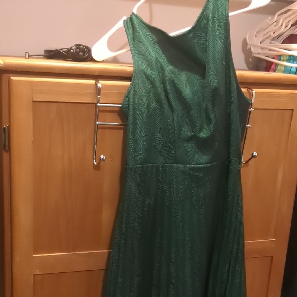 Chic Forest Green Midi Dress